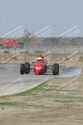 media/Oct-25-2025-CalClub SCCA (Sat) [[34c778dfbe]]/Group 5/Qualifying/